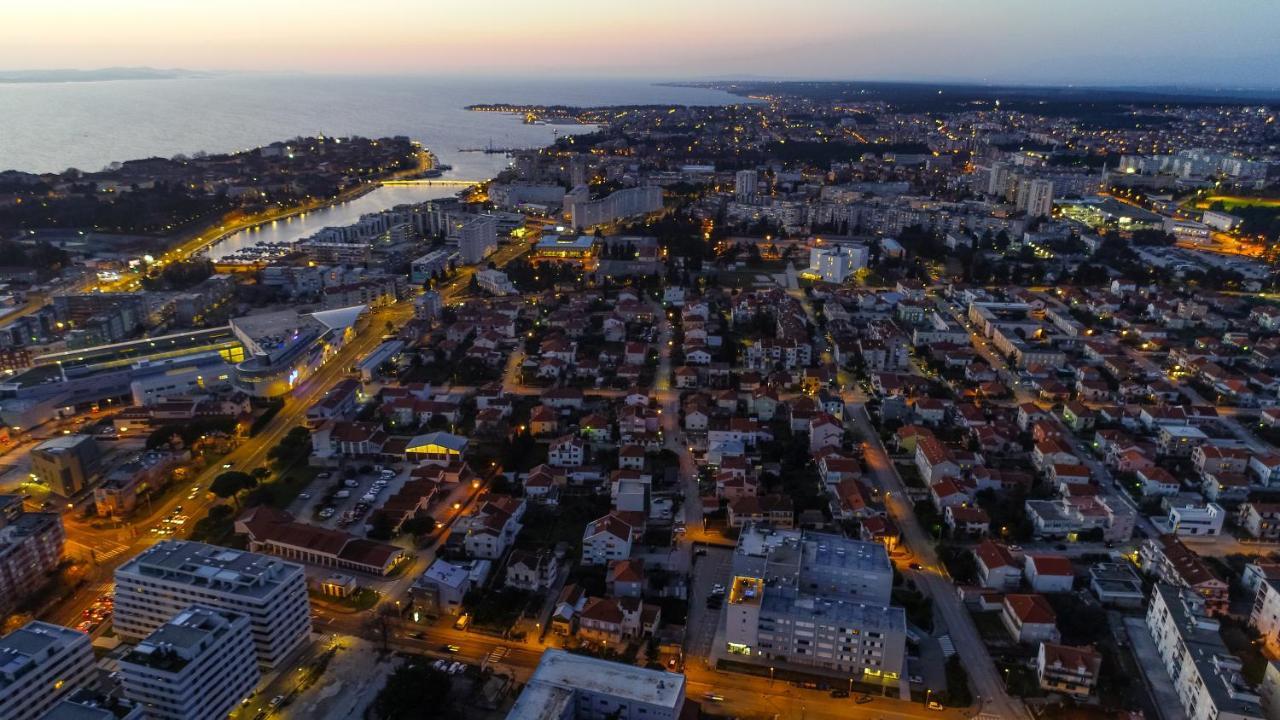 Апартаменты Zadar Sunset Penthouse With Spectacular View And Jacuzzi Экстерьер фото