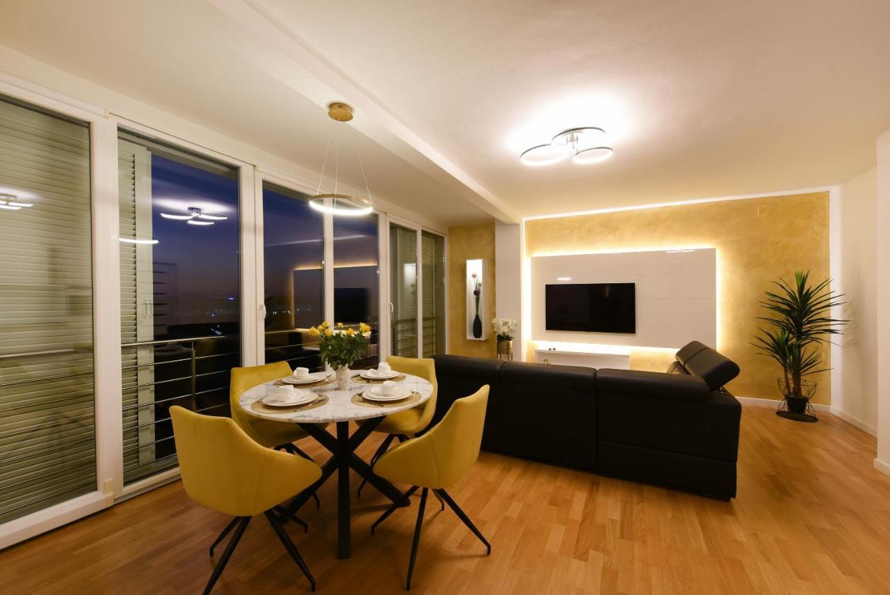 Апартаменты Zadar Sunset Penthouse With Spectacular View And Jacuzzi Экстерьер фото