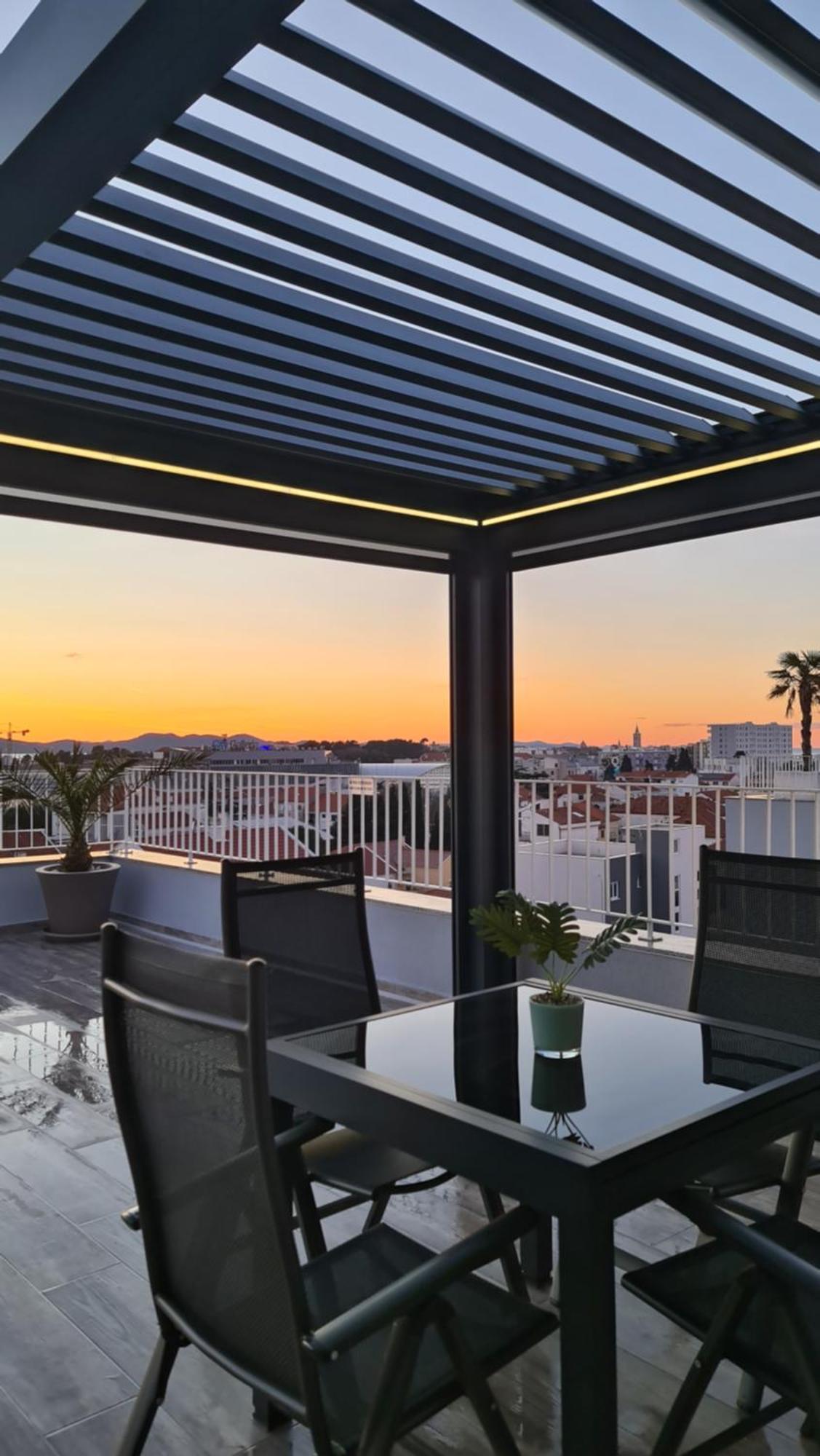 Апартаменты Zadar Sunset Penthouse With Spectacular View And Jacuzzi Экстерьер фото